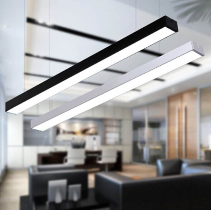 Lámpara de techo lineal con 3 luces LED colgantes