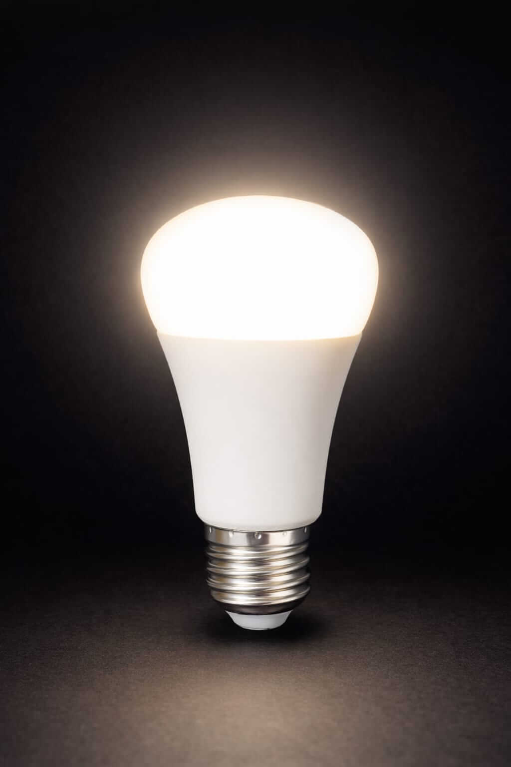 Ampolleta Led E27 A60 Blanca, Bajo Consumo, Alta Iluminacion - Imagen 4